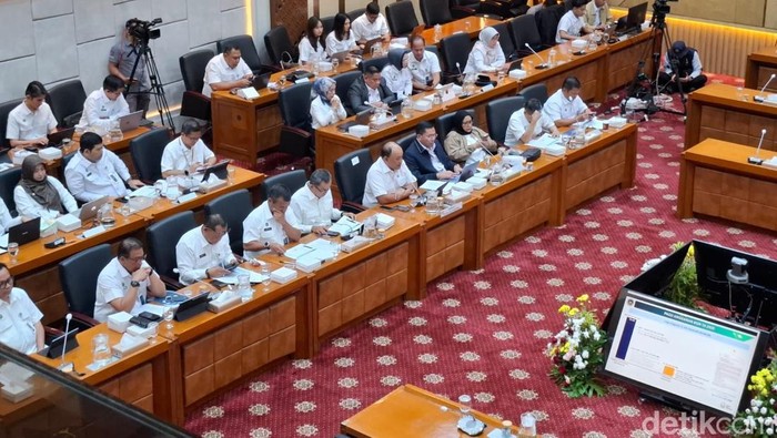 Bos BGN Klaim Kasus Keracunan MBG Turun