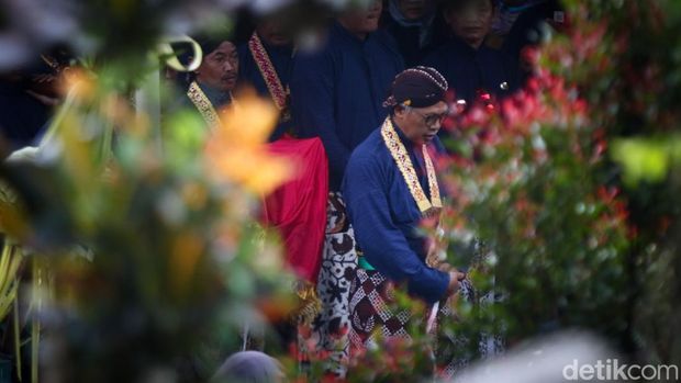 Prosesi Labuhan Ageng Merapi di Kinahrejo, Cangkringan, Sleman, Selasa (20/1/2026)