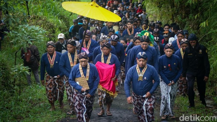 Sakralnya Prosesi Labuhan Ageng Merapi yang Dilaksanakan 8 Tahun Sekali