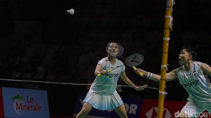 Ganda putri Lanny Tria Mayasari/Apriyani Rahayu mengalahkan unggulan ke-8 China, Bao Li Jing/Li Yi Jing dalam Indonesia Masters 2026 di IstoraSenayan, Jakarta, Selasa (20/1/2026). Duet anyar ini lolos ke babak 16 besar.