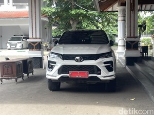 Bupati Pati Dijerat KPK, Mobil Dinas Sudewo Nganggur di Parkiran