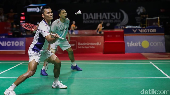 Fajar/Fikri melaju ke babak kedua Indonesia Masters 2026 setelah menundukkan Chen Zhi Ray/Lin Yu Chieh dalam babak 32 besar Indonesia Masters 2026 di Istora Senayan, Jakarta, Selasa (20/1/2026).