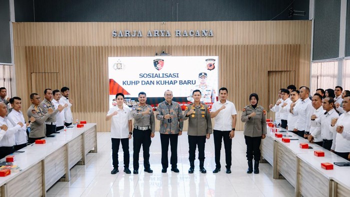 Pembekalan KUHP dan KUHAP baru ke penyidik Polres Cimahi