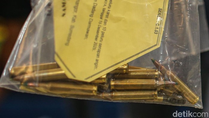 Perakitan Senjata Api Ilegal Terbongkar, Revolver hingga Laras Panjang Disita