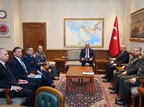 Heboh Dubes AS Duduk Bak Gubernur Kolonial Saat Bertemu Menhan Turki