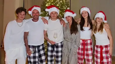 8 Potret Harmonis Brooklyn Beckham dan Ortu sebelum Drama Mertua Vs Menantu