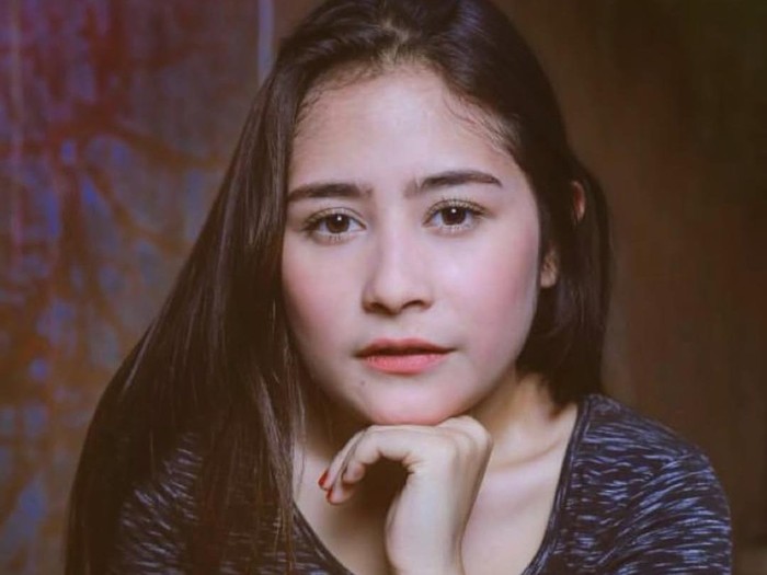 Prilly Latuconsina
