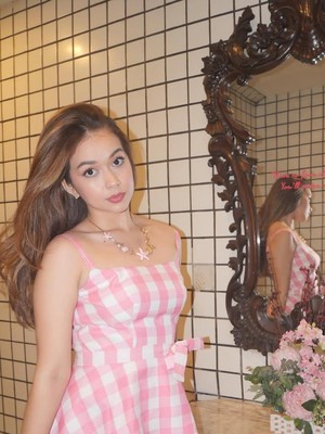 Pink Gingham Look Rebecca Klopper Bikin Auto Jatuh Hati