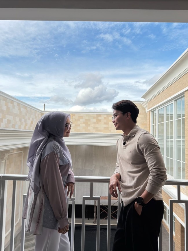 7 Foto Kebersamaan Ria Ricis & YouTuber Malaysia yang Sedang Jadi Sorotan