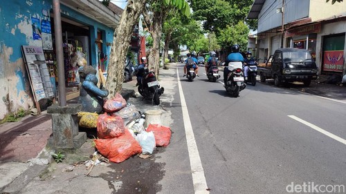 Sampah yang sudah dipilah oleh masyarakat di sekitar Desa Adat Yangbatu, Denpasar, Selasa (20/1/2026). (Ahmad Firizqi Irwan/detikBali).