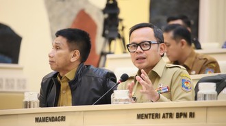 Wamendagri Minta Gubernur Kaltim Kaji Ulang Mobil Dinas Rp 8,5 M