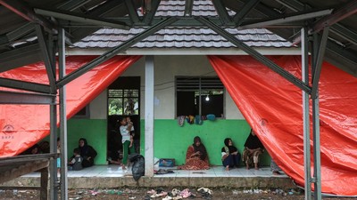 Ancaman Longsor Susulan, Pengungsi Padarincang Belum Boleh Pulang
