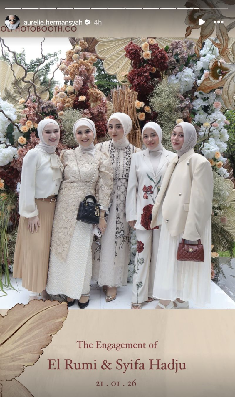 El Rumi dan Syifa Hadju lamaran.