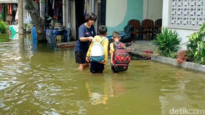 Banjir Bengawan Jero Makin Tinggi, Lamongan Siaga Merah