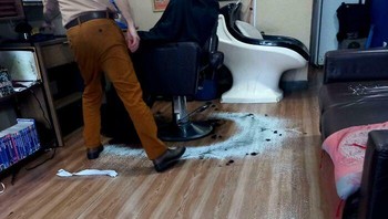 Jejak pergerakan tukang cukur rambut. Foto: Boredpanda