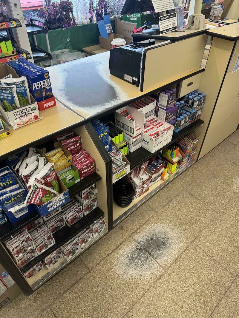 Benda Rusak Dimakan Usia