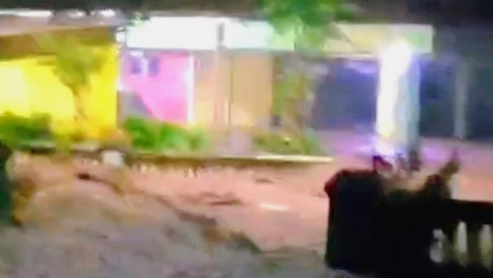 Bnajir rendam 5 kecamatan di Situbondo