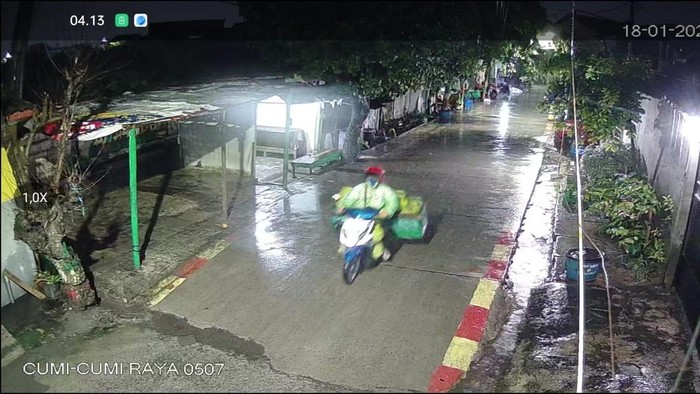 Momen Maling Elpiji Dihajar Massa hingga Kabur Tinggalkan Motor di Semarang