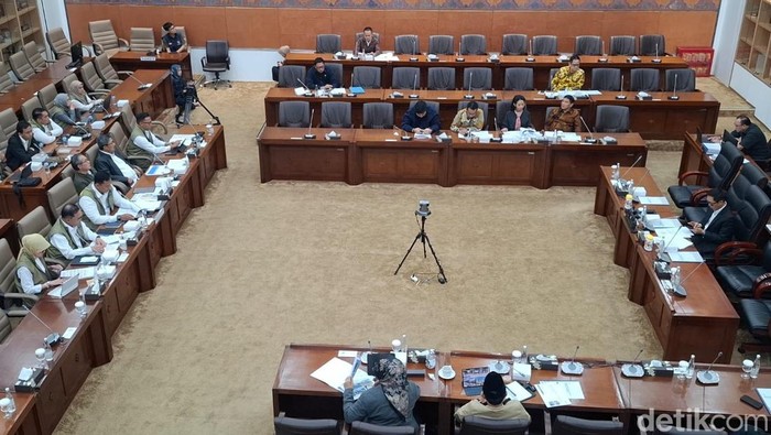 53.586 Ton Beras & 6.515 KL Migor Disalurkan ke Wilayah Bencana Sumatera