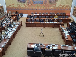 53.586 Ton Beras & 6.515 KL Migor Disalurkan ke Wilayah Bencana Sumatera