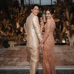 Kebahagiaan El Rumi dan Syifa Hadju Usai Lamaran