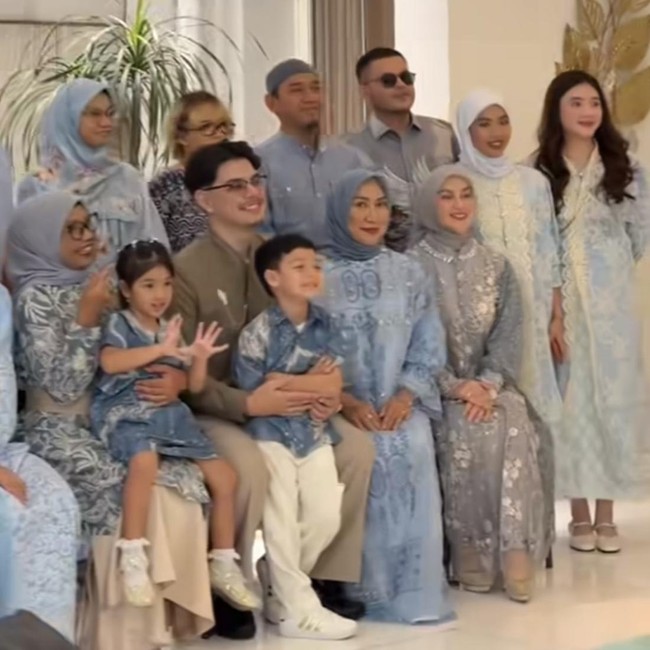 Gaya Couple Irish Bella & Haldy Sabri di Lamaran Adik, Kompak Bareng 4 Anak