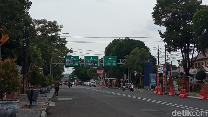 Jalan Siliwangi Kota Cirebon disiapkan jadi pusat kuliner saat Ramadan.