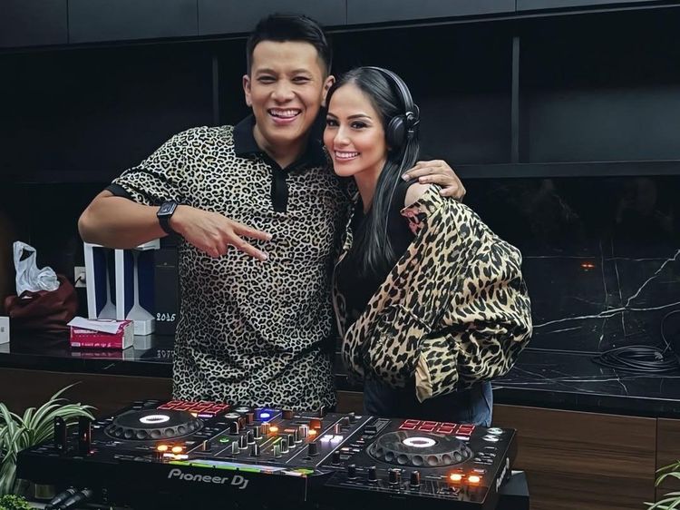 Jessica Juliantiano Full Of Love ke Boris Bokir