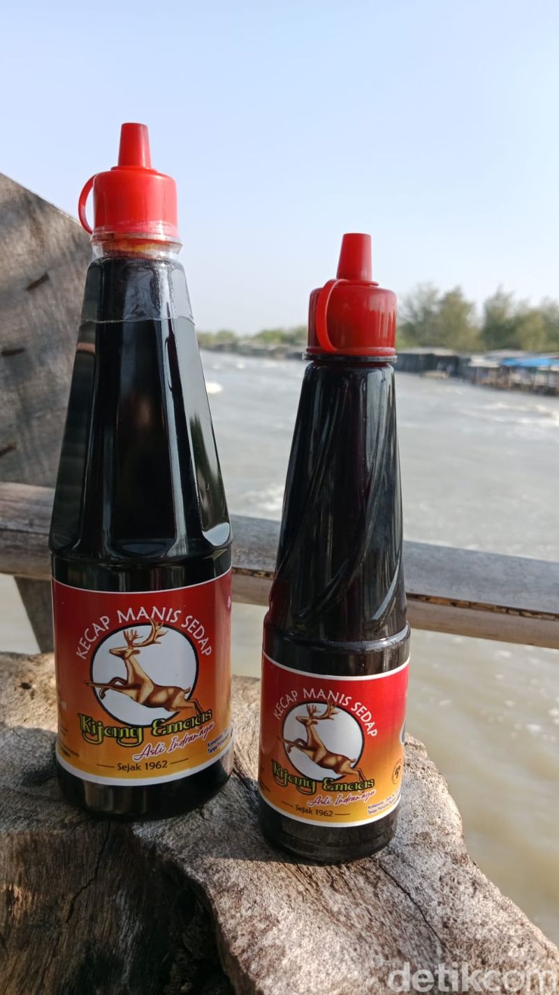 Kecap Kijang Emas atau yang populer disebut kecap Junti asal Indramayu
