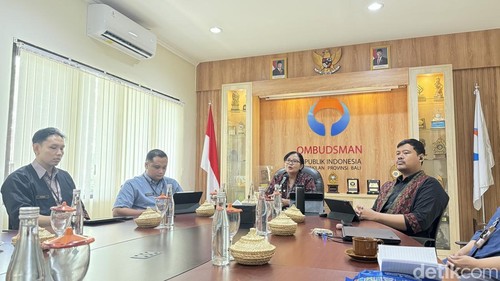 Konferensi pers Laporan Tahunan 2025 Ombudsman Bali, Rabu (21/1/2026).