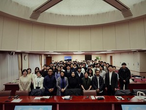 Dosen RI Isi Kuliah Umum-Dialog di Jepang, Soroti Pendidikan Anak