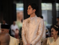 Gaya El Rumi Pakai Jam Tangan Rolex saat Lamar Syifa Hadju, Segini Harganya