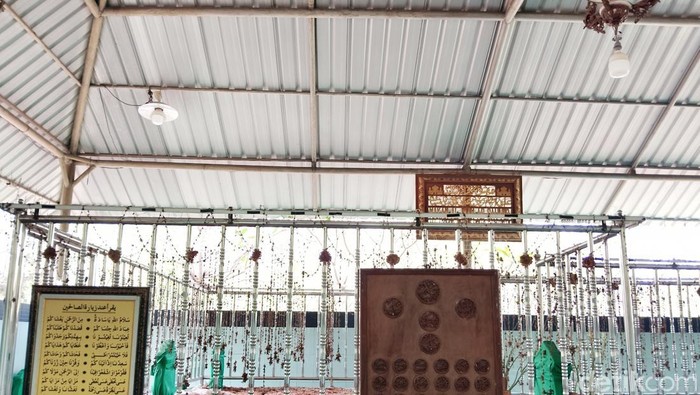 Makam Sayyid Ali Asghor Basyaiban di Sidosermo Surabaya yang telah ditetapkan sebagai cagar budaya