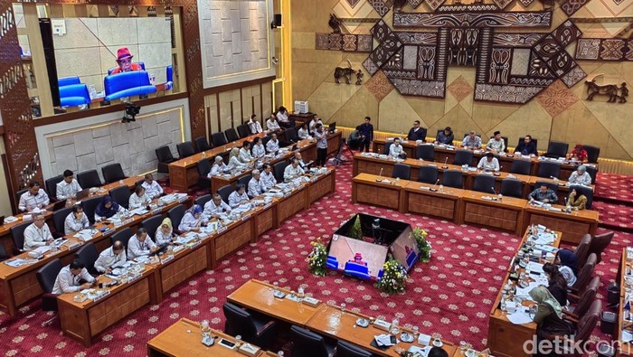 Menaker Usut Laporan Peserta Magang Dipalak-Kontrak Diputus Sepihak