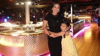 Mutia Ayu mengadakan tanya jawab ke netizen di Instagram. Lalu mendapat pertanyaan soal menjadi single mom. Hidup menjadi single mom itu menyenangkan, guys. Sangat menyenangkan, tulisnya dilihat pada Rabu (21/1/2026). (Foto: dok Instagram mutia_ayuu)