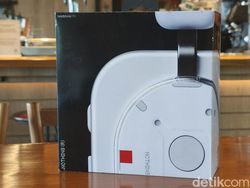 Unboxing Nothing Headphone (1) & Ear (3), Transparan & Ikonik