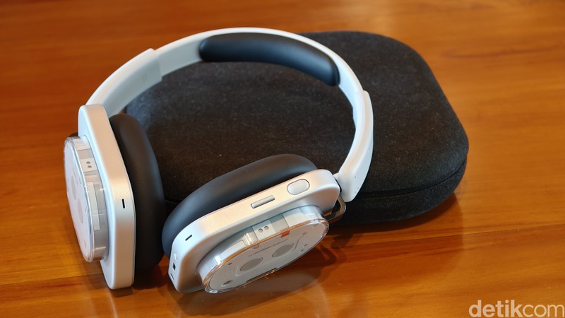 Nothing Headphone (1)