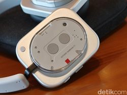 Unboxing Nothing Headphone (1) & Ear (3), Transparan & Ikonik