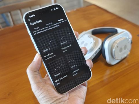 Nothing Headphone (1) Nothing Headphone (1)