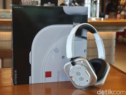 Unboxing Nothing Headphone (1) & Ear (3), Transparan & Ikonik