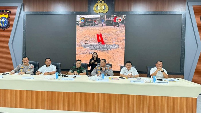 Polda Riau Tangkap 6 Tersangka Terkait Perusakan Poskotis Tesso Nilo