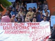 3 Bulan Tak Digaji, Puluhan Dosen Unswa Bima Mogok Mengajar dan Segel Kampus