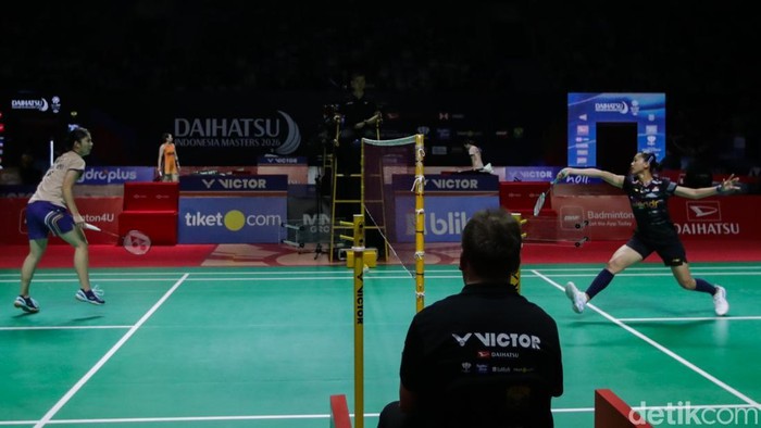 Pebulu tangkis tunggal putri Indonesia Putri Kusuma Wardani menghadapi wakil Taiwan Sung Shuo Yun pada babak 32 besar Daihatsu Indonesia Masters 2026 di Istora Senayan, Jakarta, Rabu (21/1/2026).