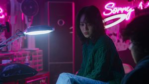 Seribu Wajah Shin Hae Sun di Drakor Netflix The Art of Sarah