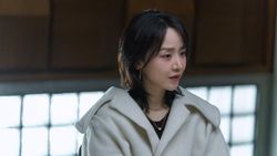 Seribu Wajah Shin Hae Sun di Drakor Netflix The Art of Sarah