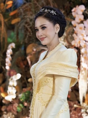 Pesona Maia Estianty di Usia 50 Tahun