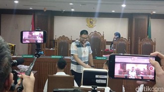 Ammar Zoni Keukeuh Minta Video CCTV Pemeriksaan Diputar di Ruang Sidang