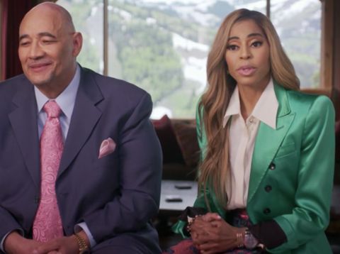 Bintang reality show menikah dengan kakeknya