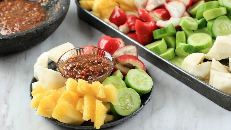 Curhatan Istri Dimarahi Suami Gegara Rujak Mahal