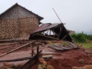 Diterjang Angin Kencang, Gedung SD di Alor Rubuh dan Siswa Terpaksa Diliburkan